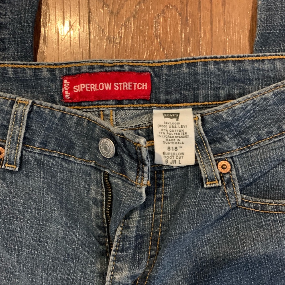 Levi’s 518 size 9L